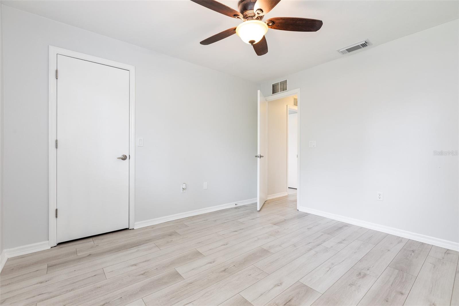 8434 CYPRESS LAKE CIR