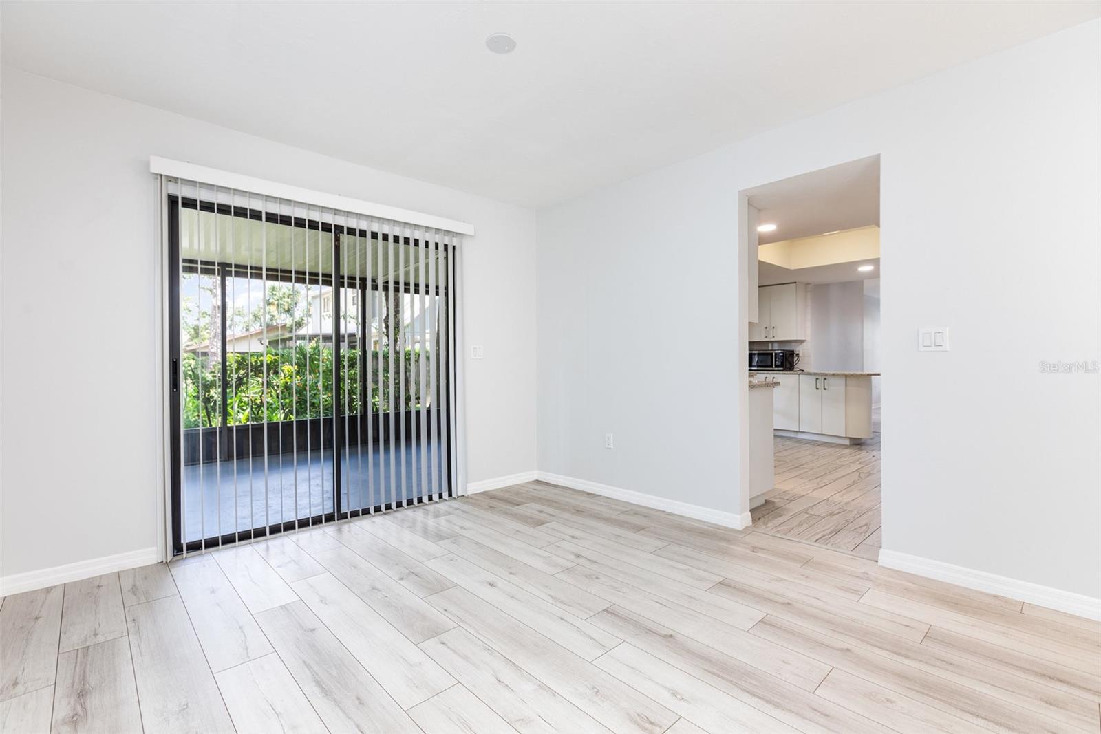 8434 CYPRESS LAKE CIR