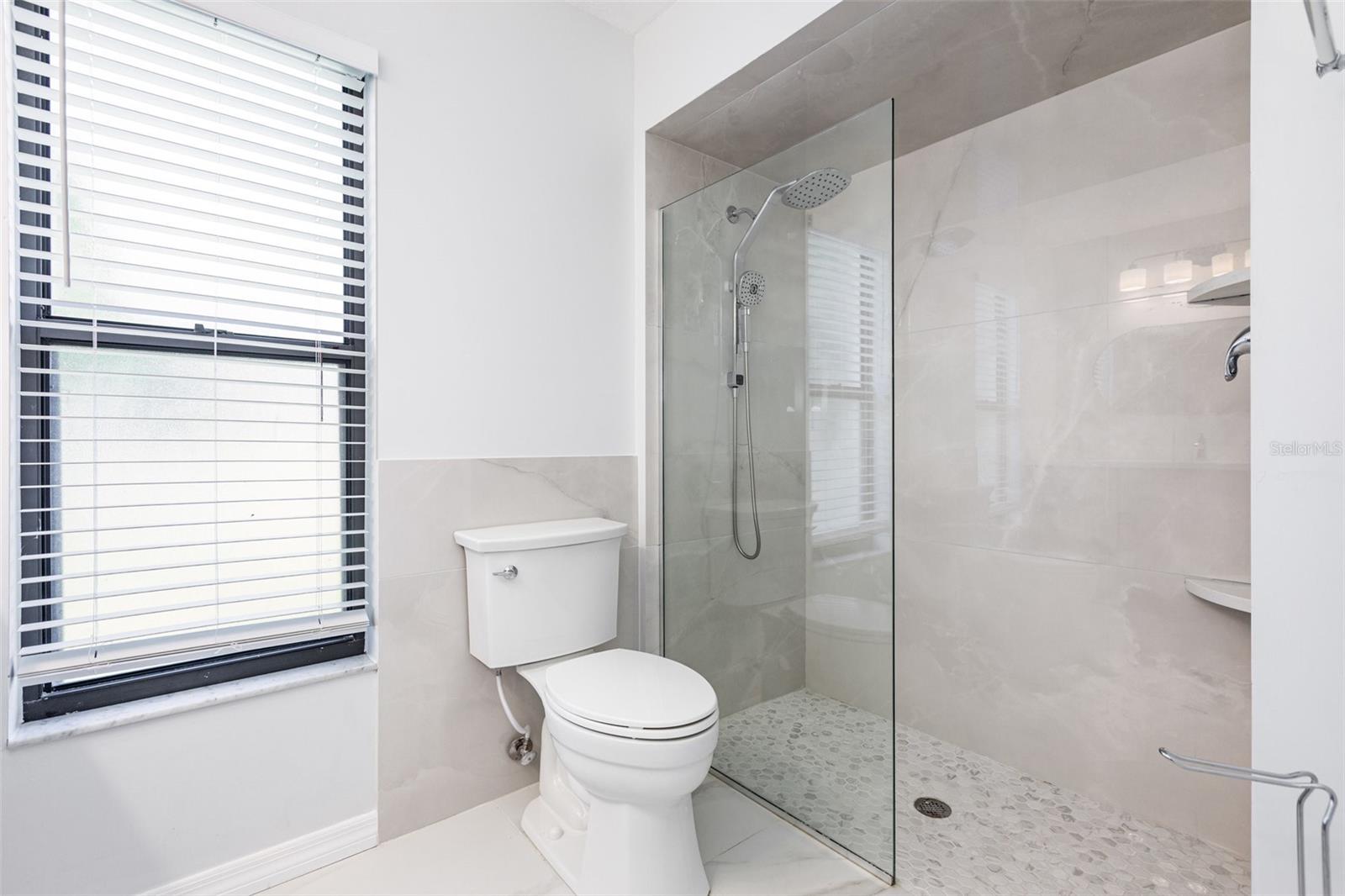 8434 CYPRESS LAKE CIR