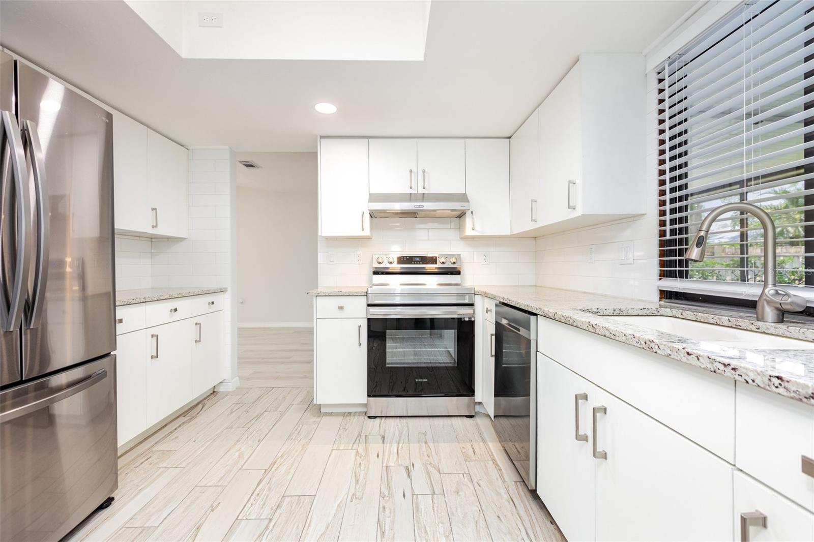 8434 CYPRESS LAKE CIR