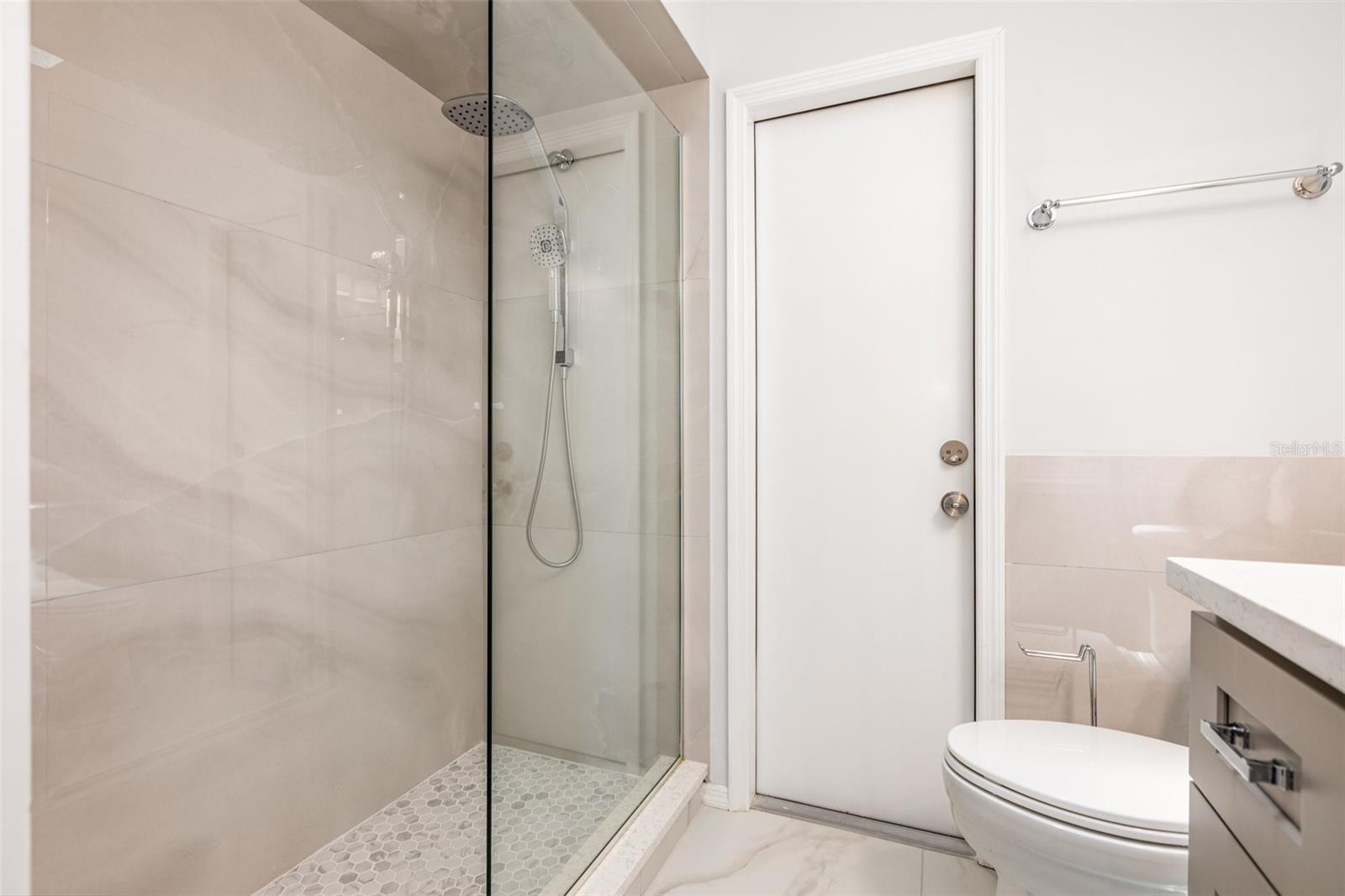 8434 CYPRESS LAKE CIR