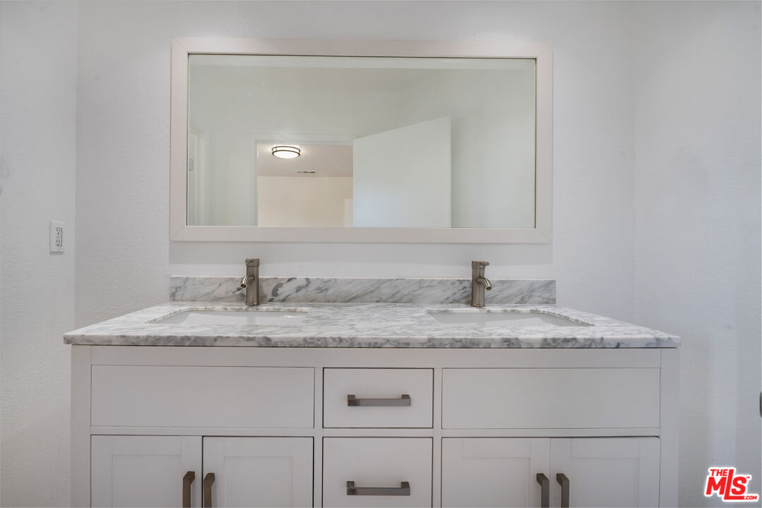 941 Elm Ave Unit: 11