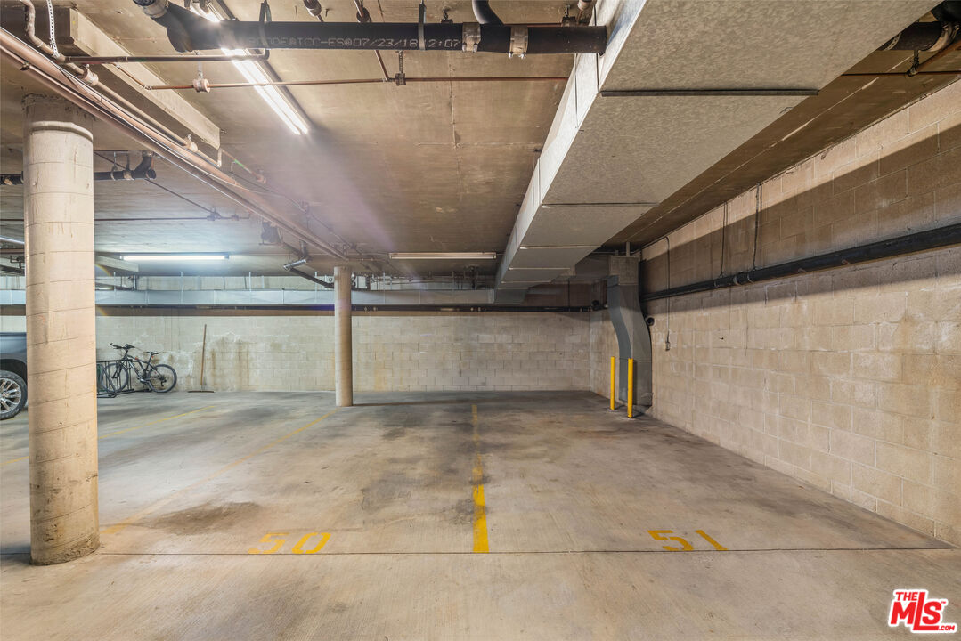 941 Elm Ave Unit: 11