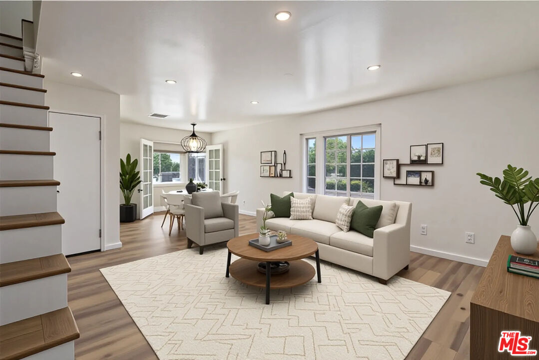 941 Elm Ave Unit: 11