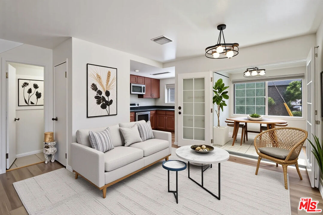 941 Elm Ave Unit: 11