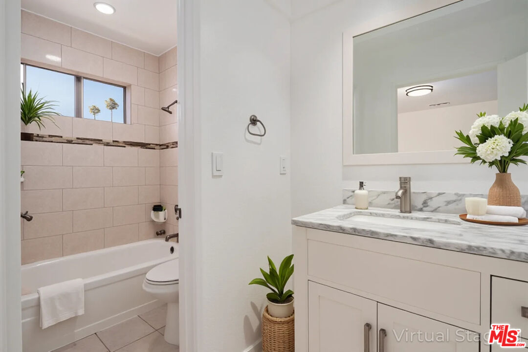 941 Elm Ave Unit: 11