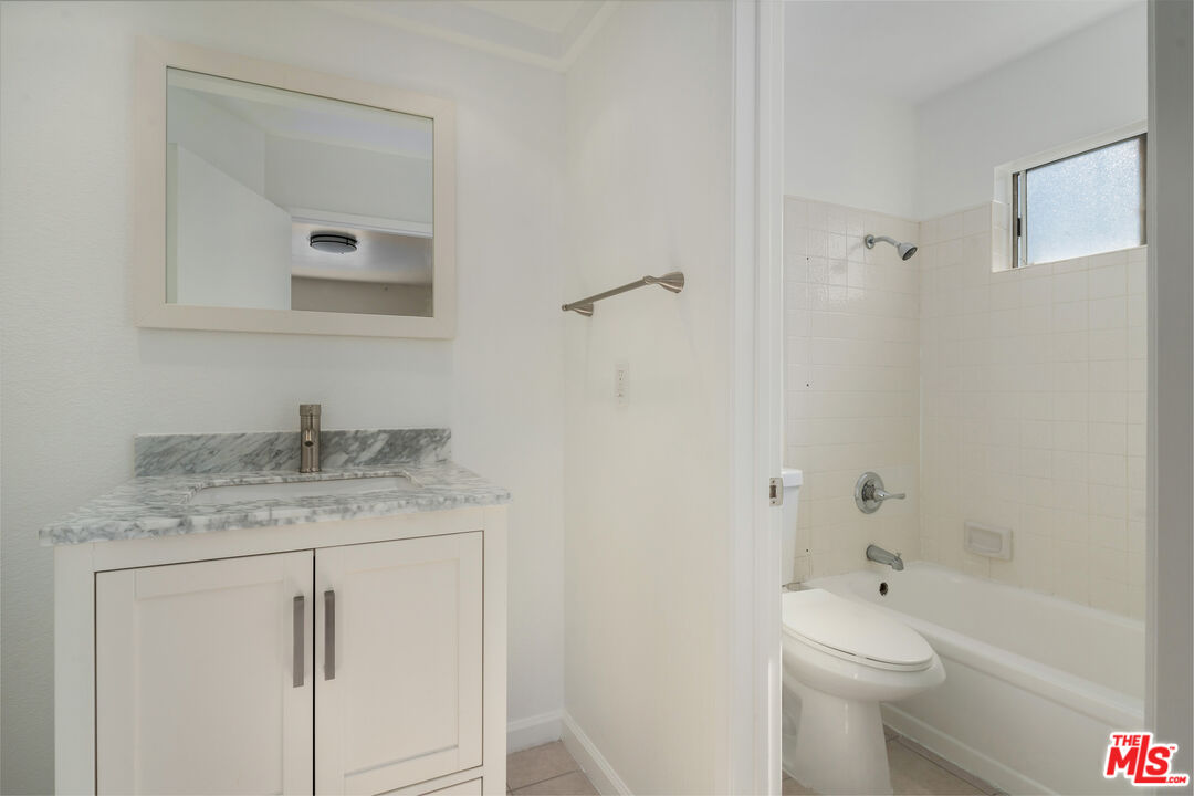 941 Elm Ave Unit: 11