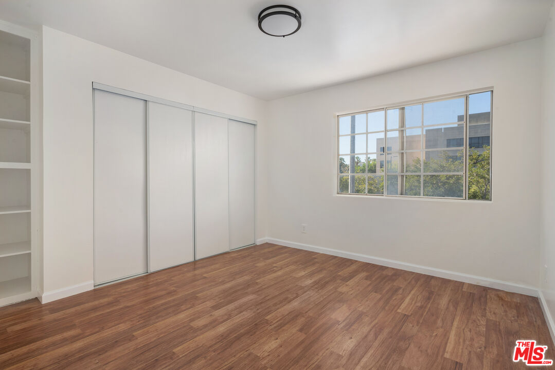 941 Elm Ave Unit: 11