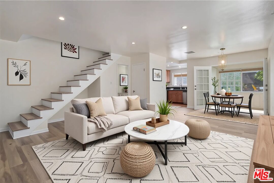 941 Elm Ave Unit: 11
