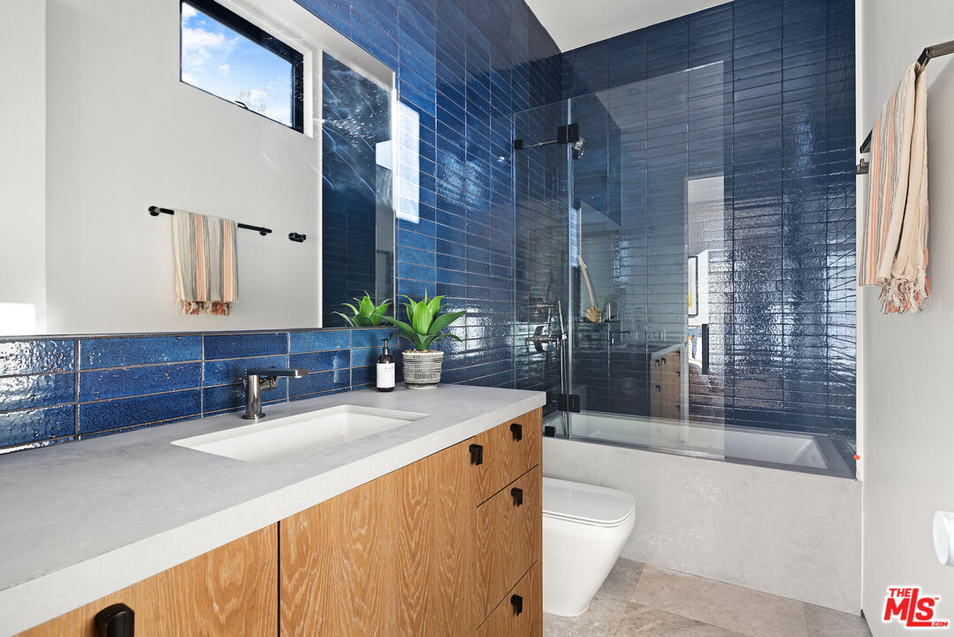 12609 Westminster Ave