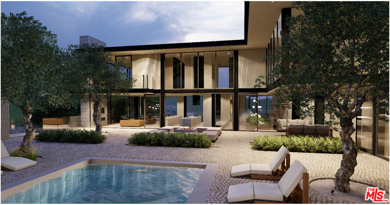 2436 Arbutus Dr