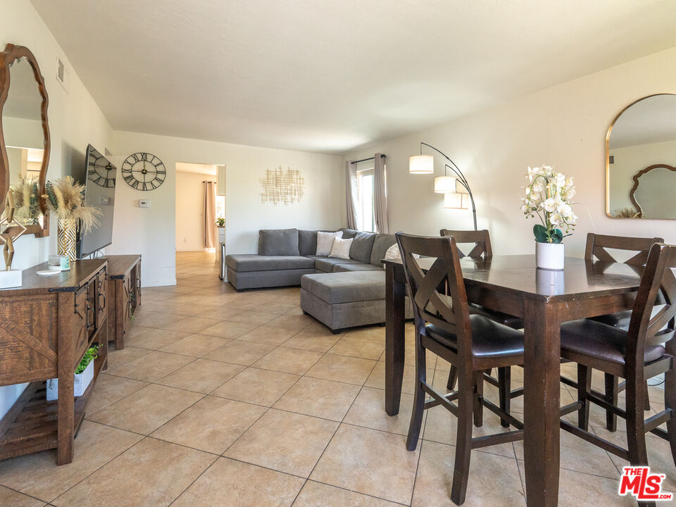 22828 Mesa Way Unit: 4