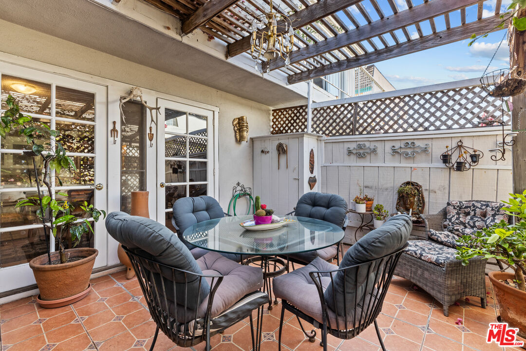 3620 Pacific Ave Unit: 2