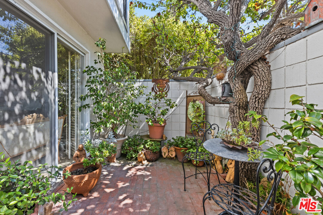 3620 Pacific Ave Unit: 2
