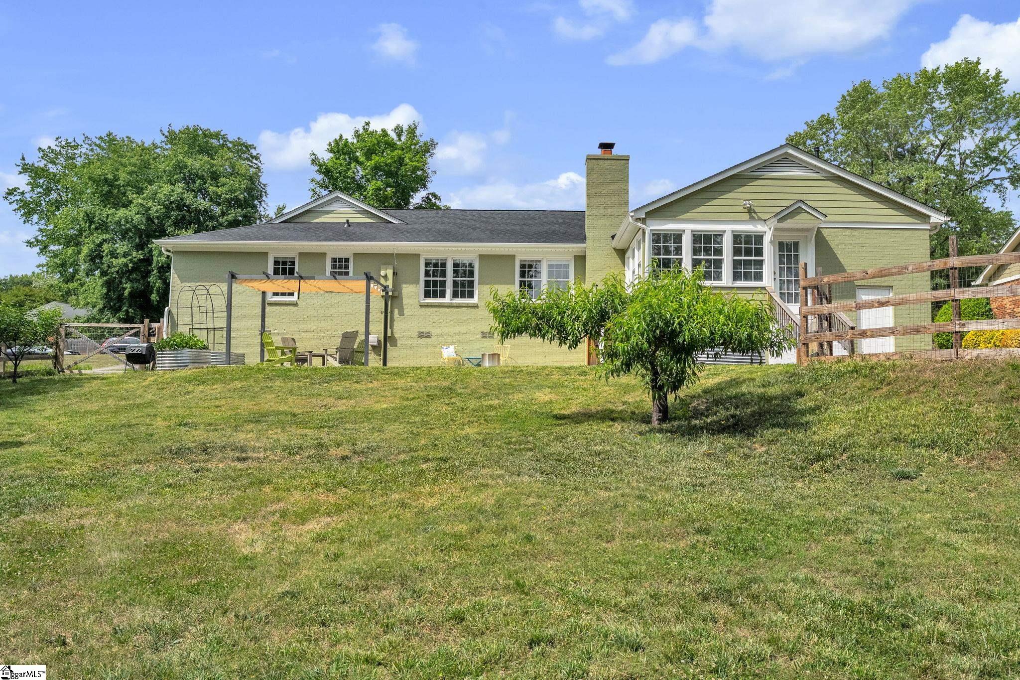 5016 Maplewood Drive