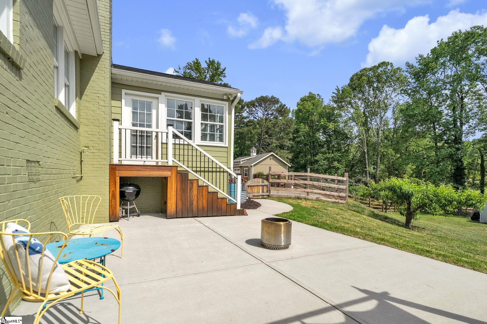 5016 Maplewood Drive