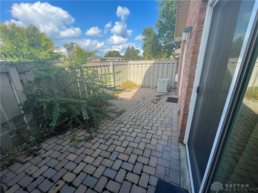 1200 Hollowbrook Drive