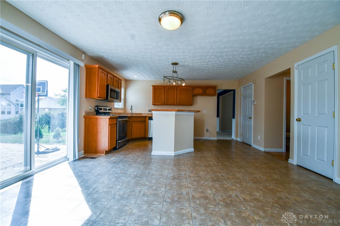 1224 Greystone Circle