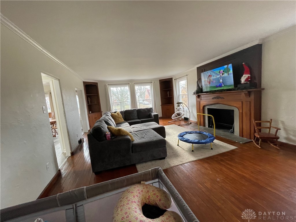 1504 Burbank Drive