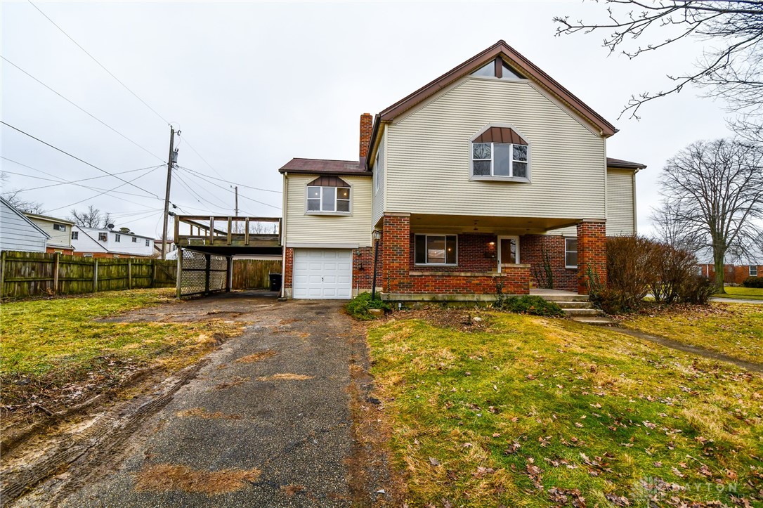 1105 Yorkshire Place