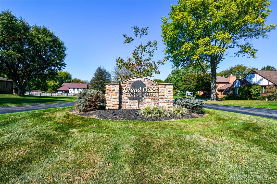 1529 N Regency Drive