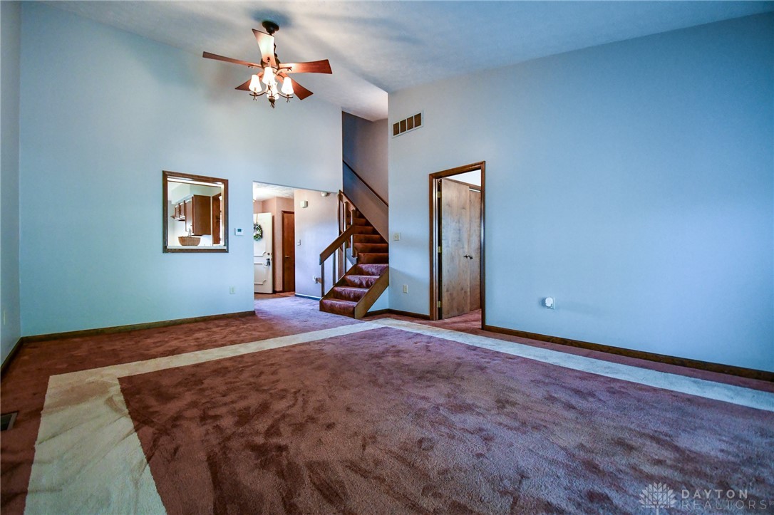 1529 N Regency Drive