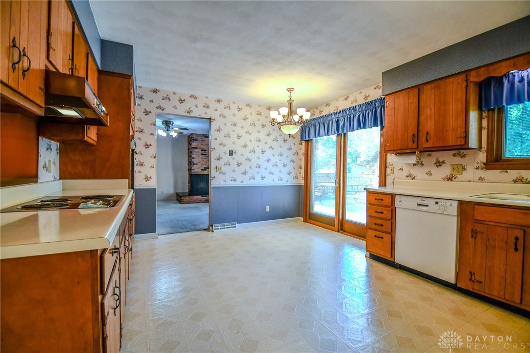 2847 Hamden Drive