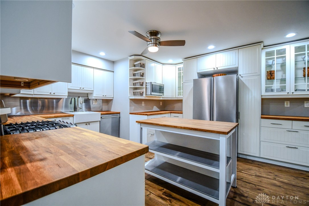 2056 Regent Park Drive