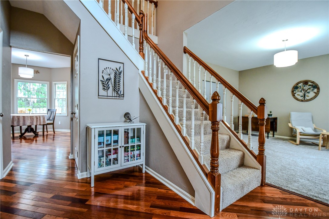 2928 Ramblingwood Lane