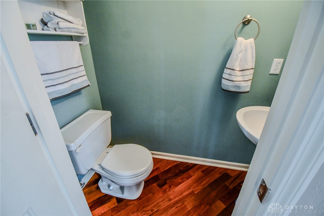 2928 Ramblingwood Lane