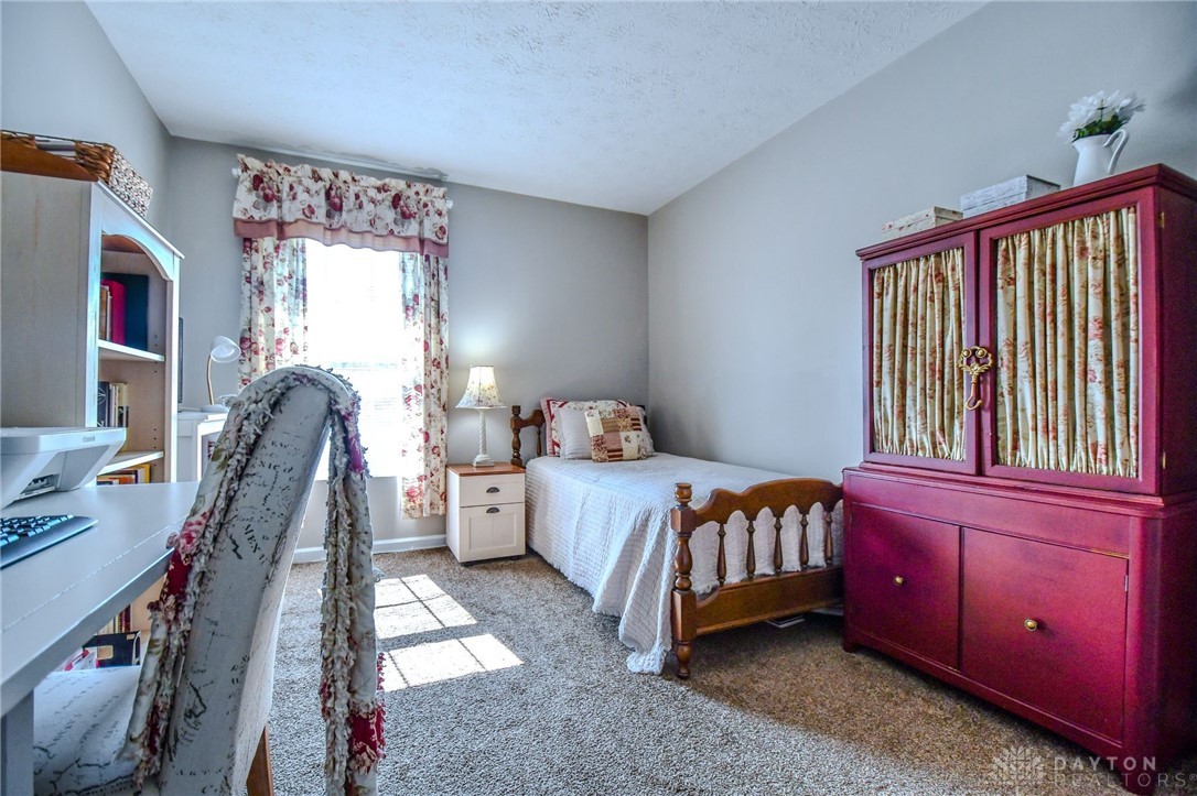 9689 Creek Lane