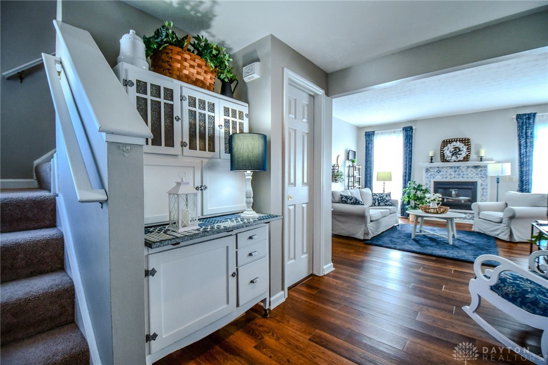 9689 Creek Lane