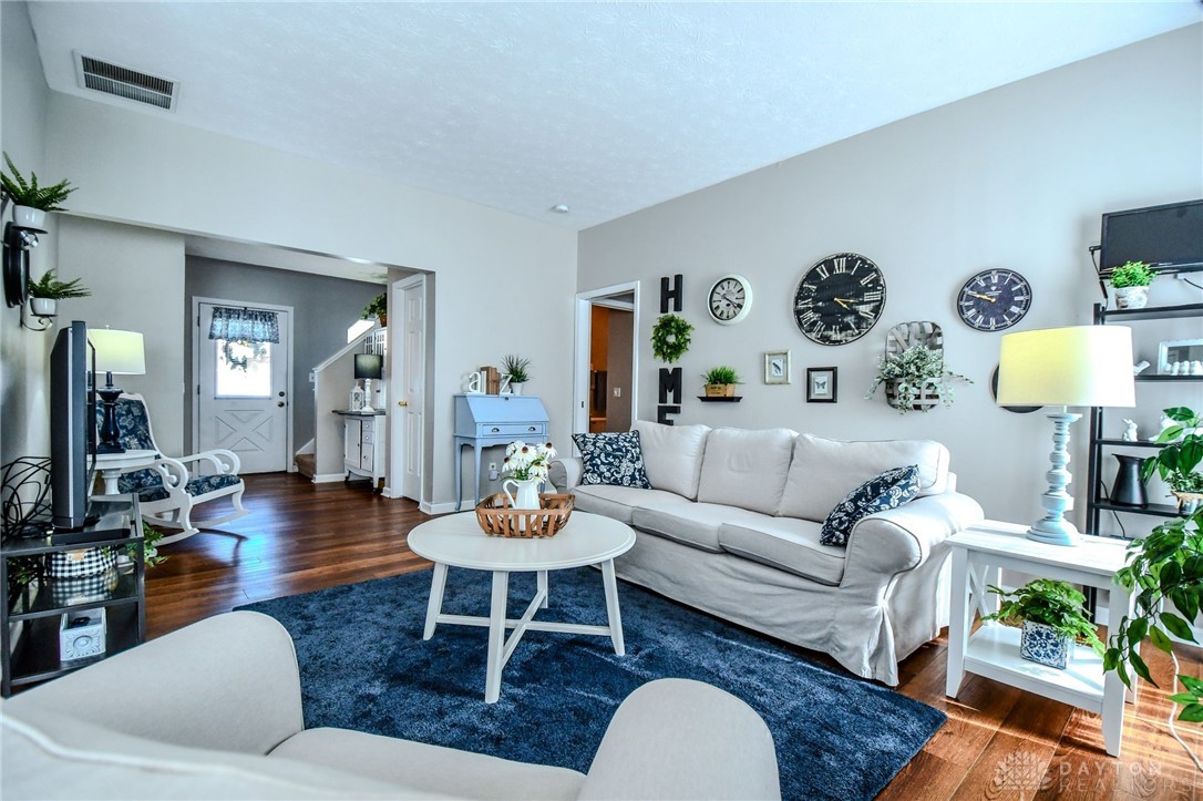 9689 Creek Lane