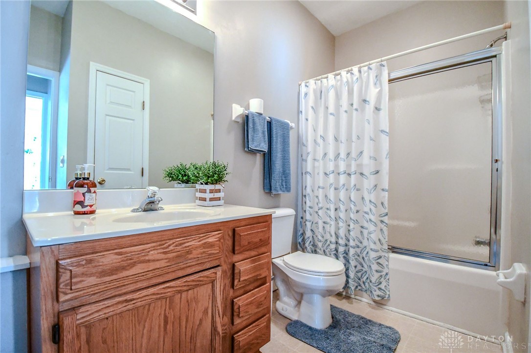 9689 Creek Lane