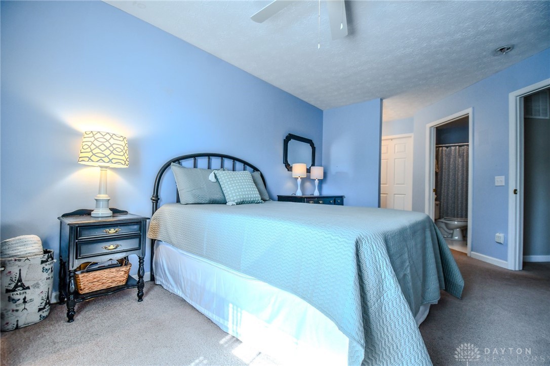 9689 Creek Lane
