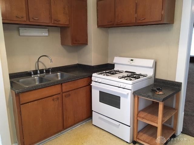 1582 S Smithville Road 1580