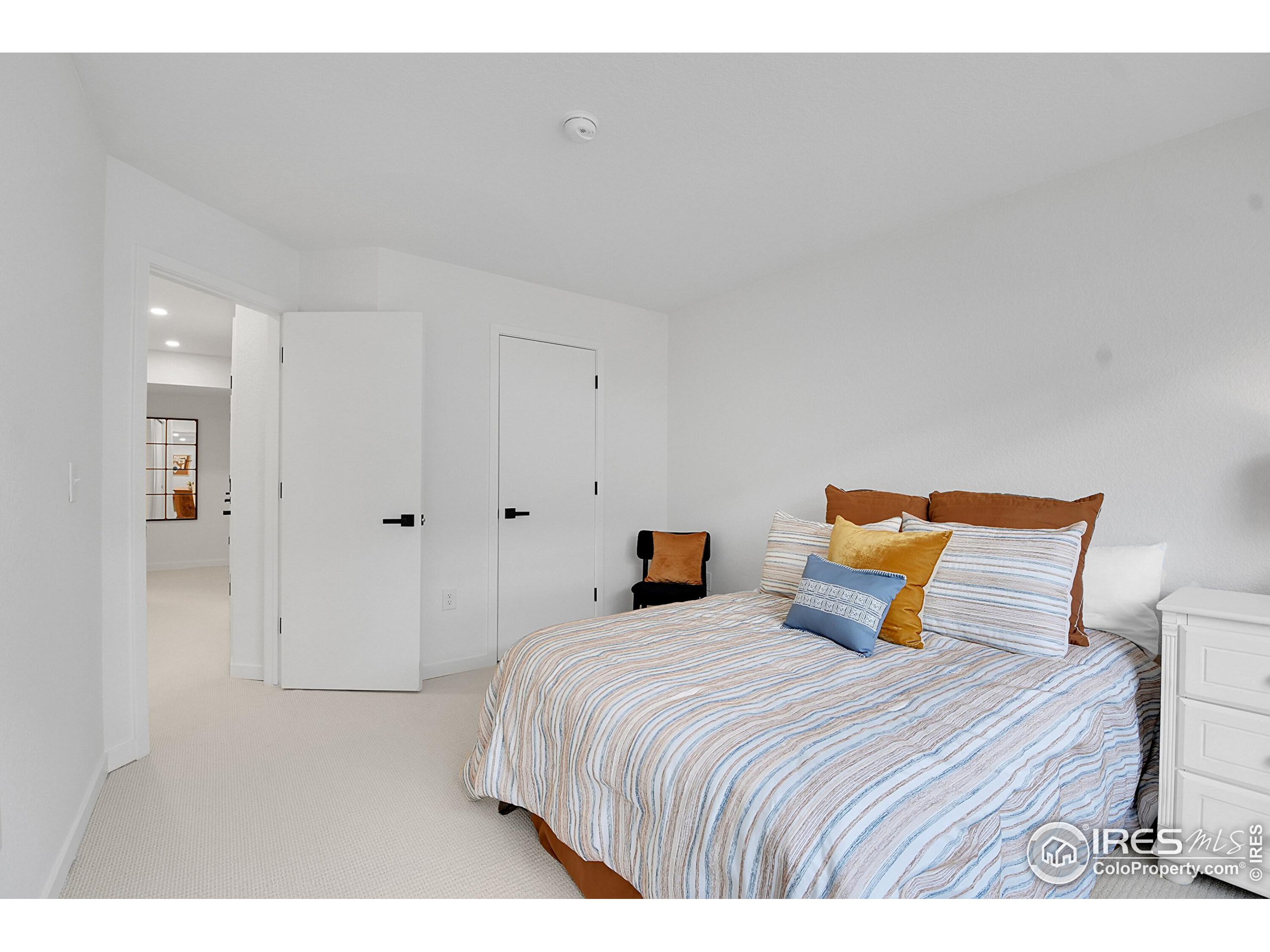 2810 E College Ave 305