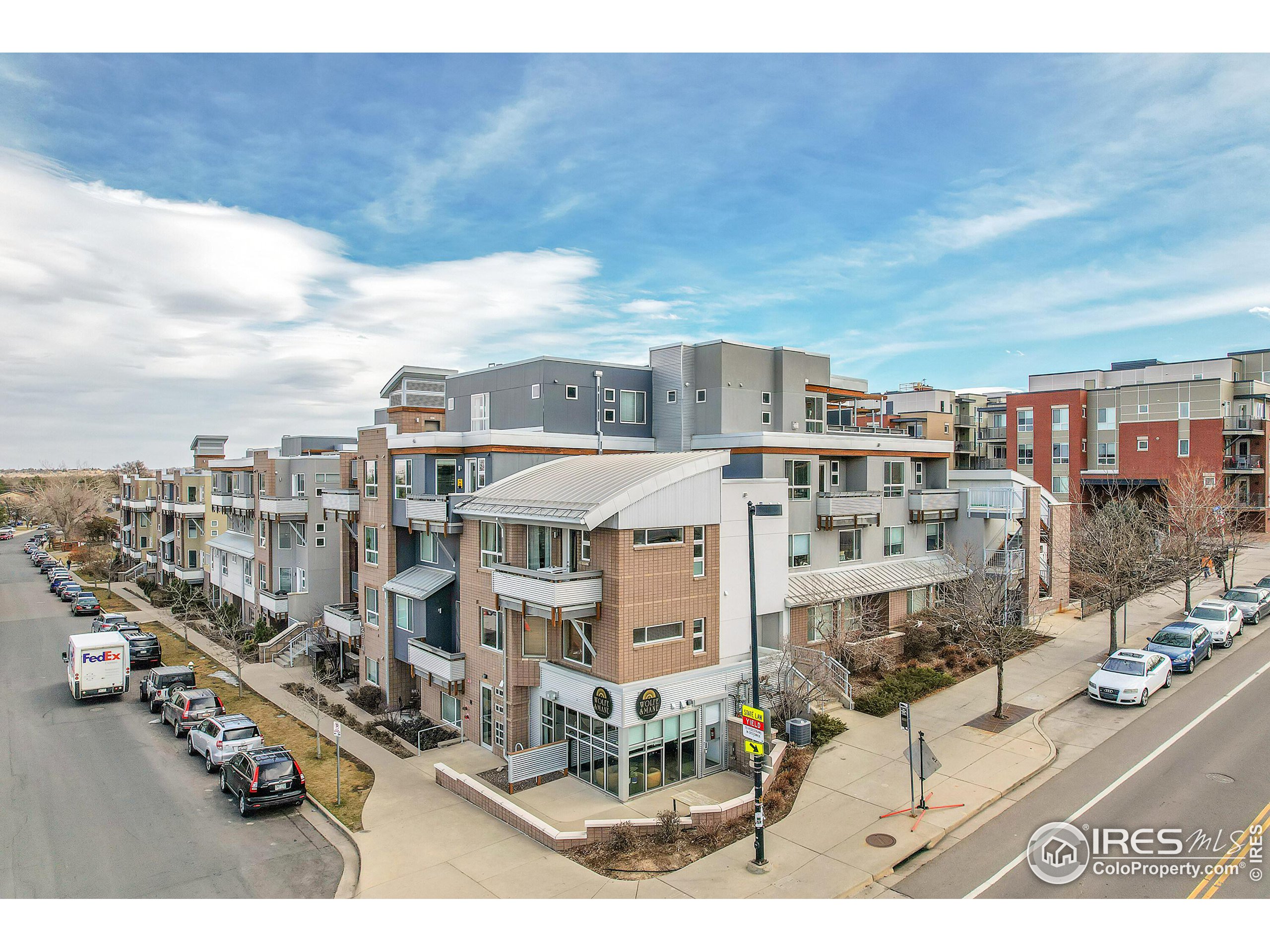 2810 E College Ave 305