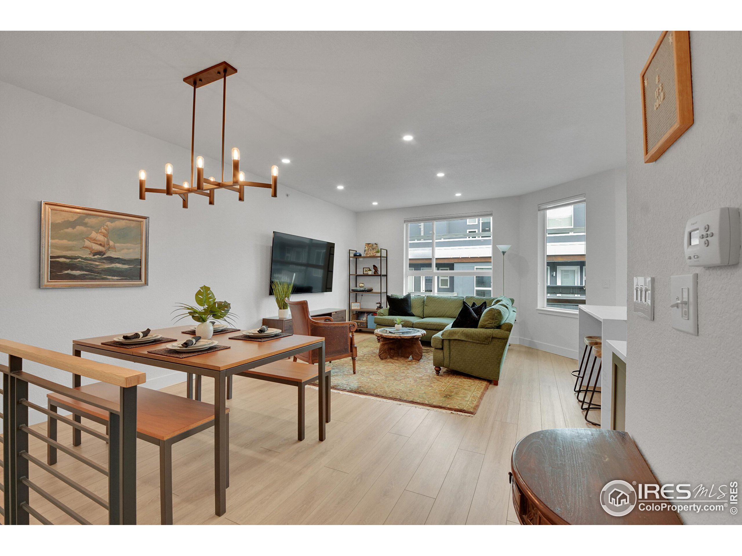 2810 E College Ave 305