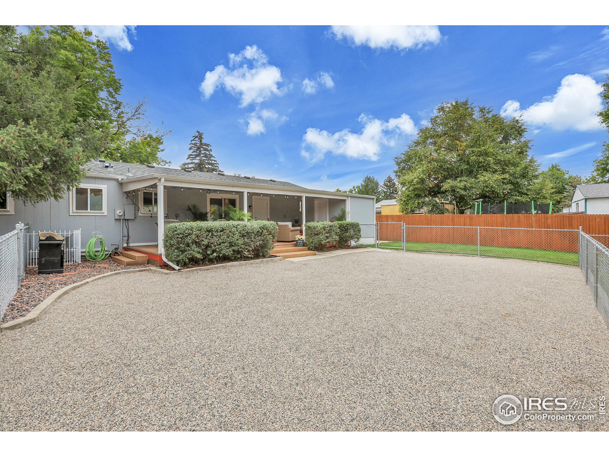 16517 E Layton Ave