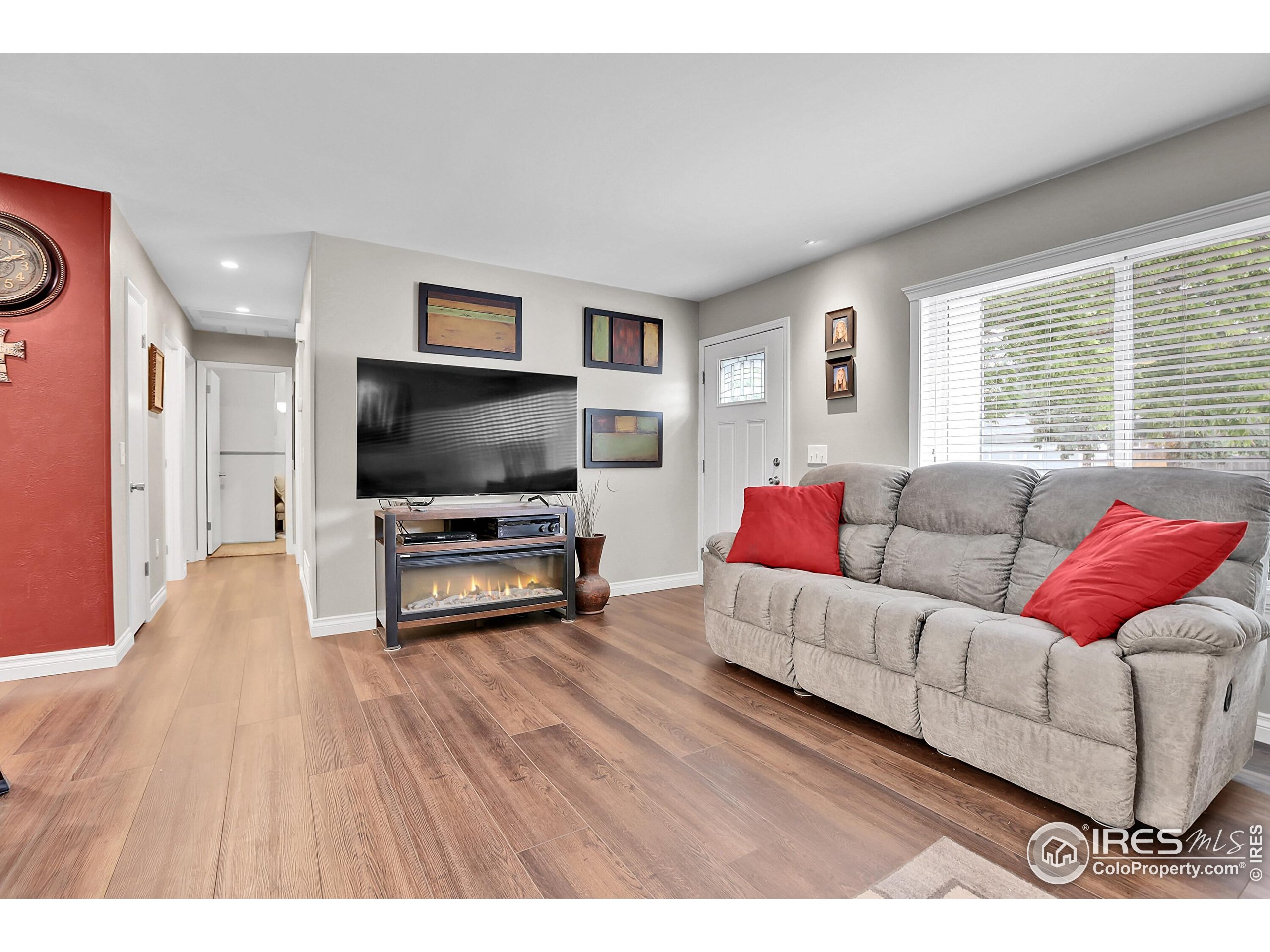 16517 E Layton Ave