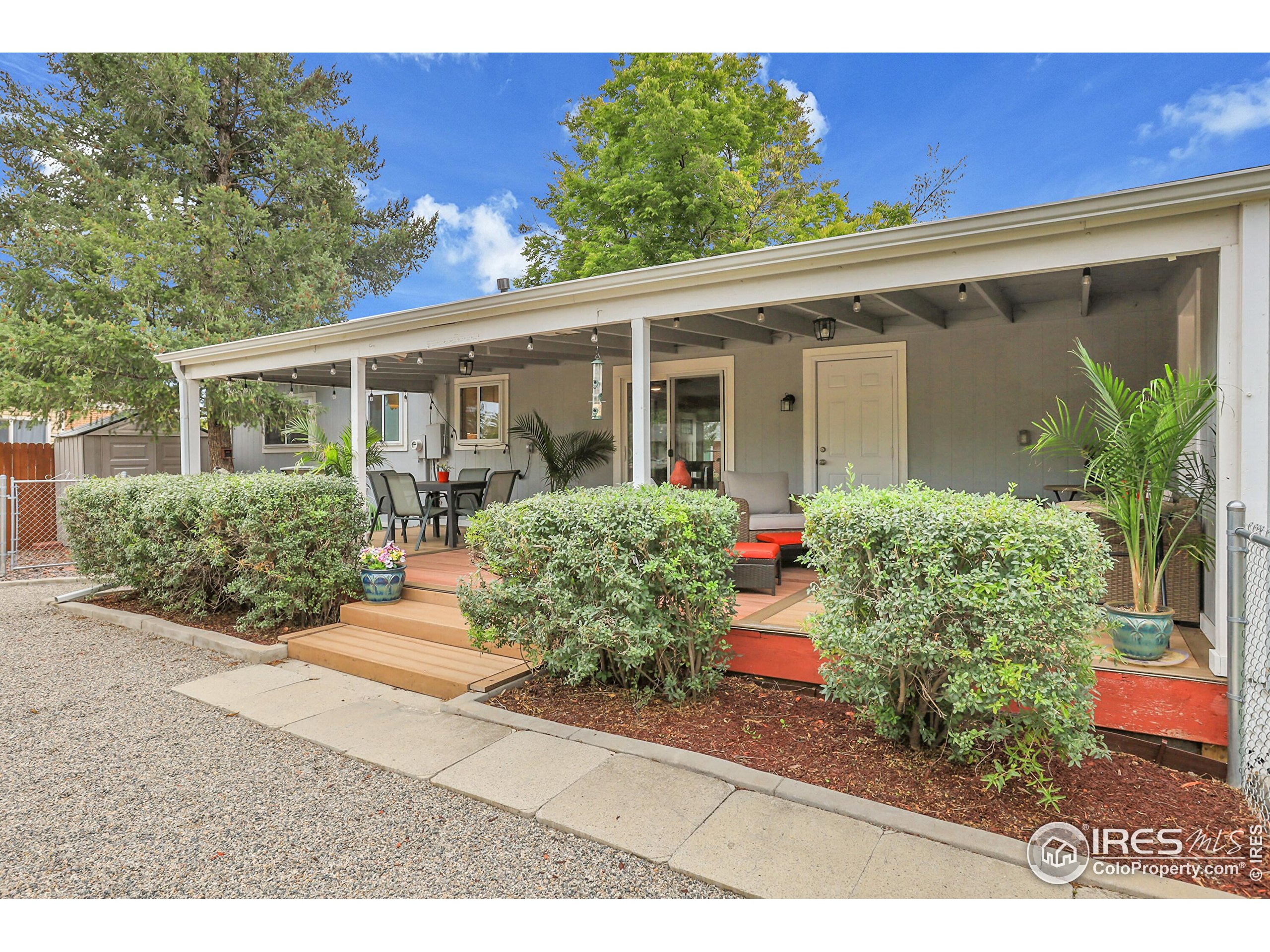 16517 E Layton Ave