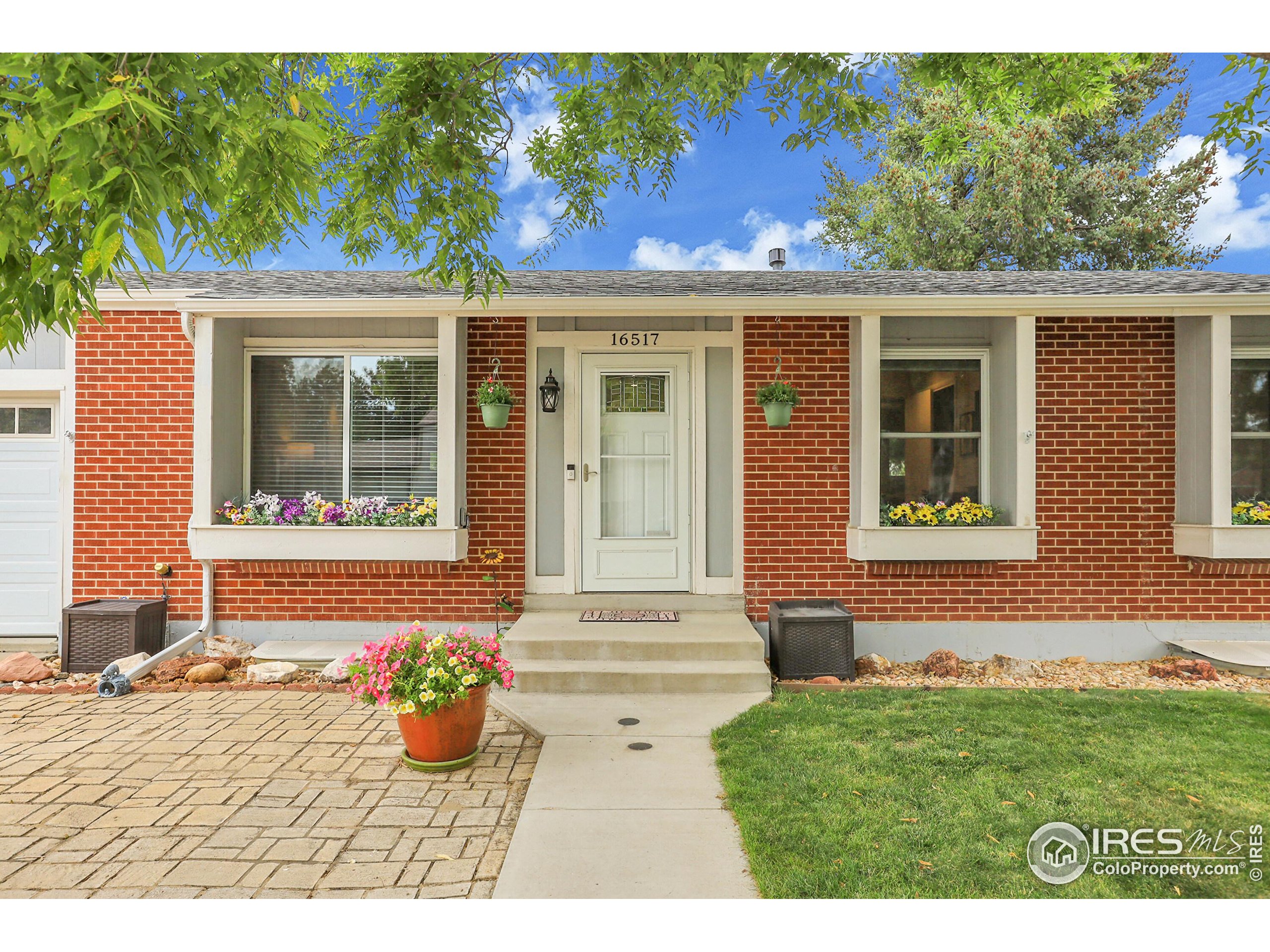 16517 E Layton Ave
