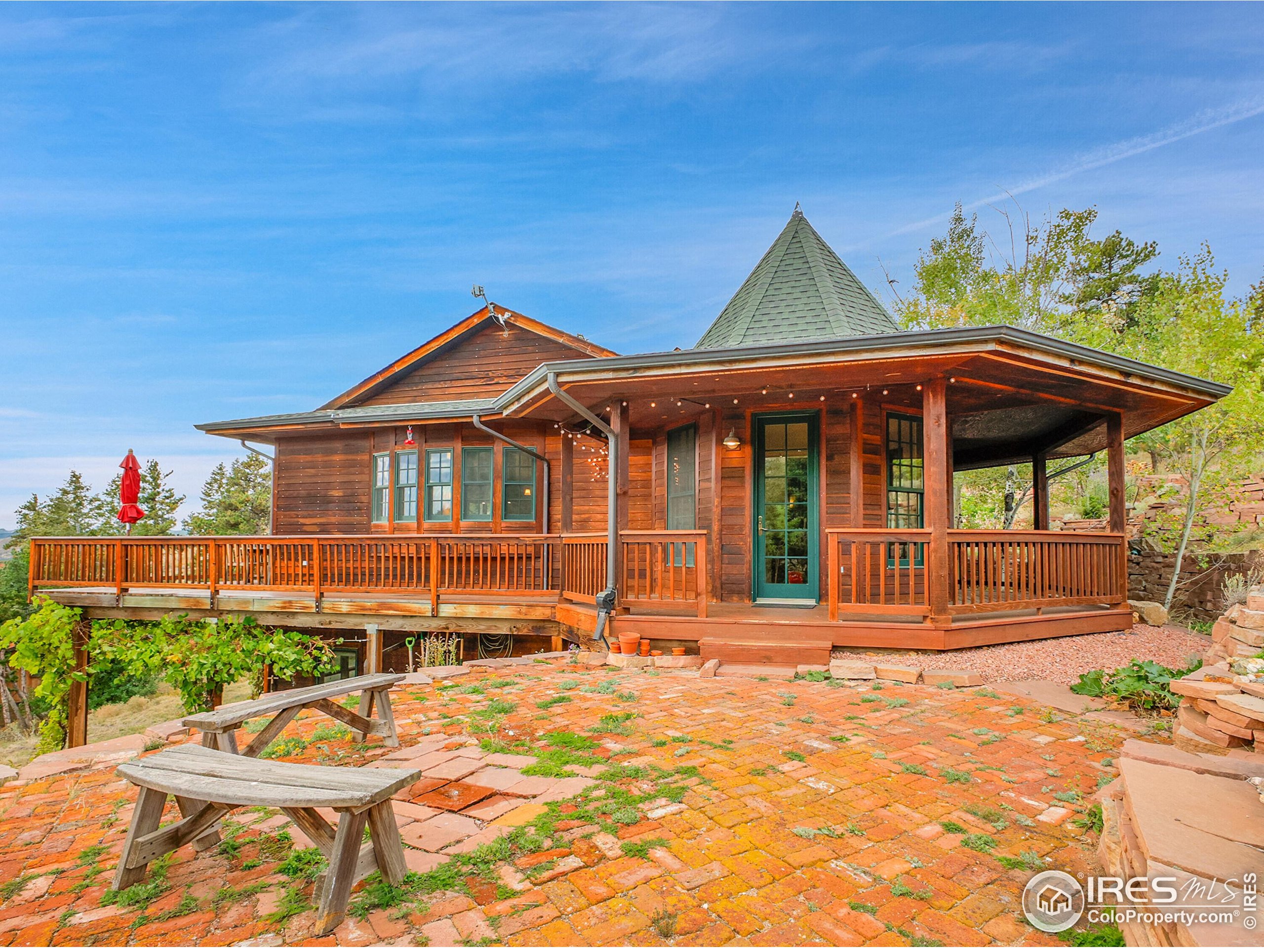 1689 County Road 83