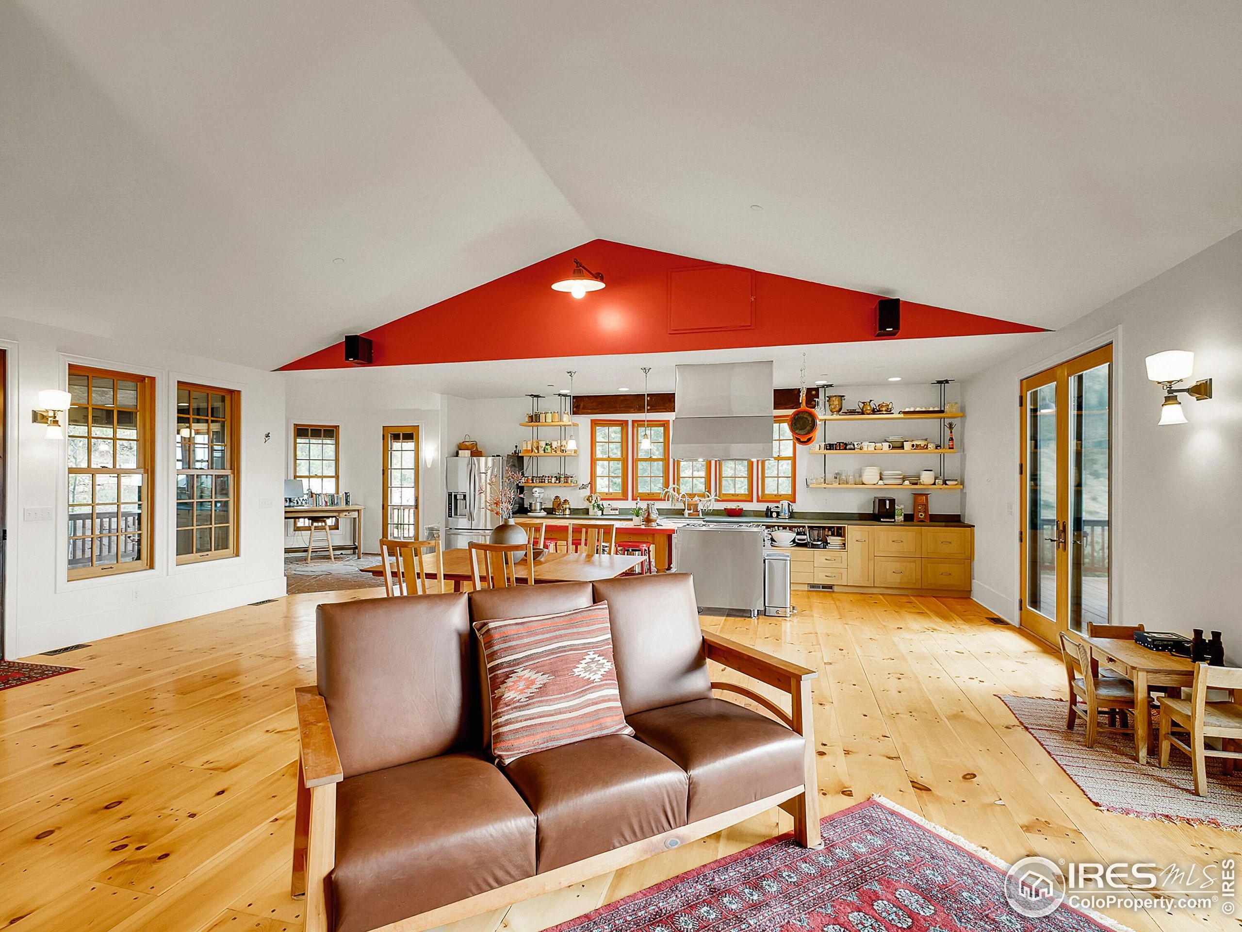 1689 County Road 83