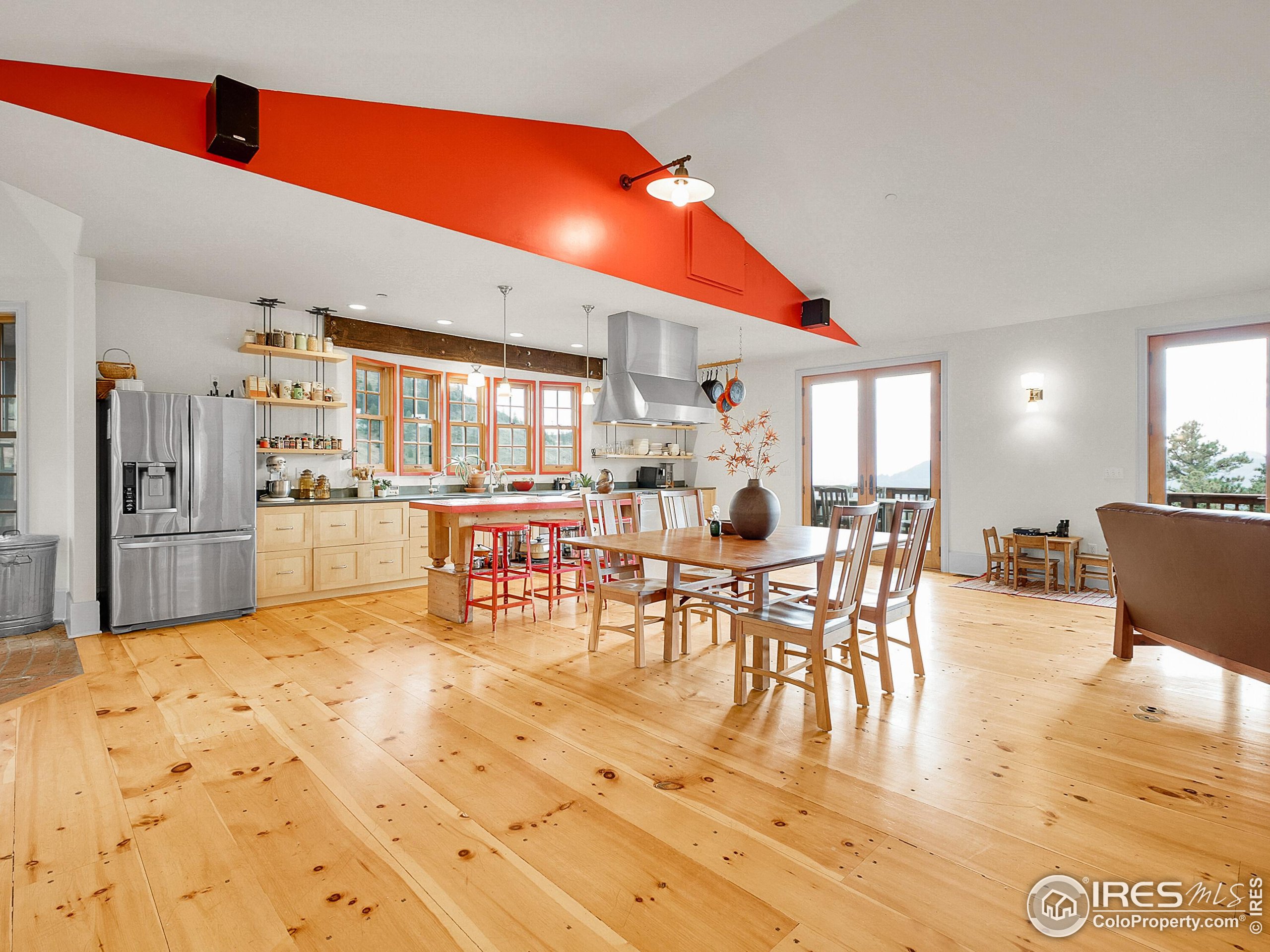 1689 County Road 83
