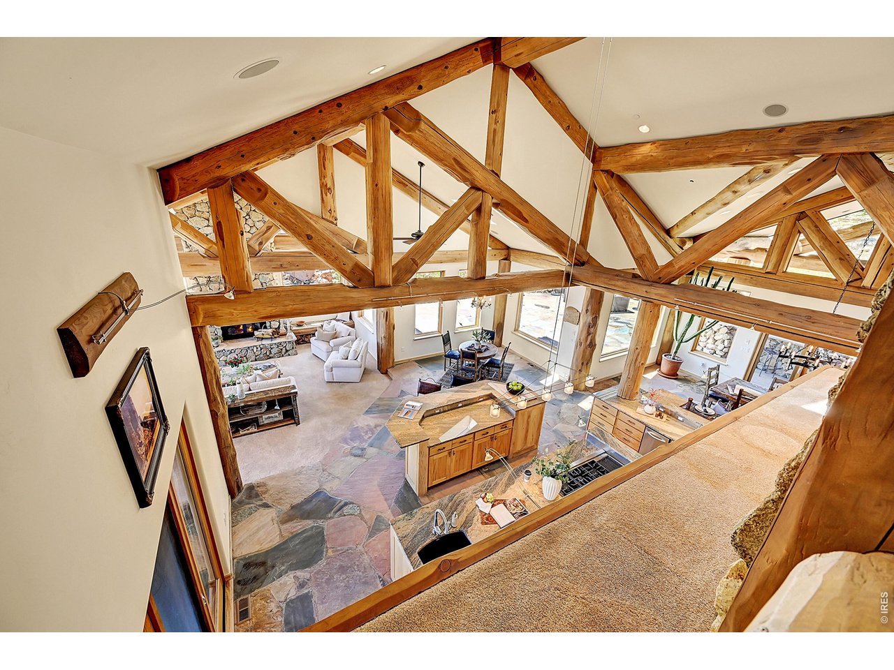 6553 Sunshine Canyon Dr