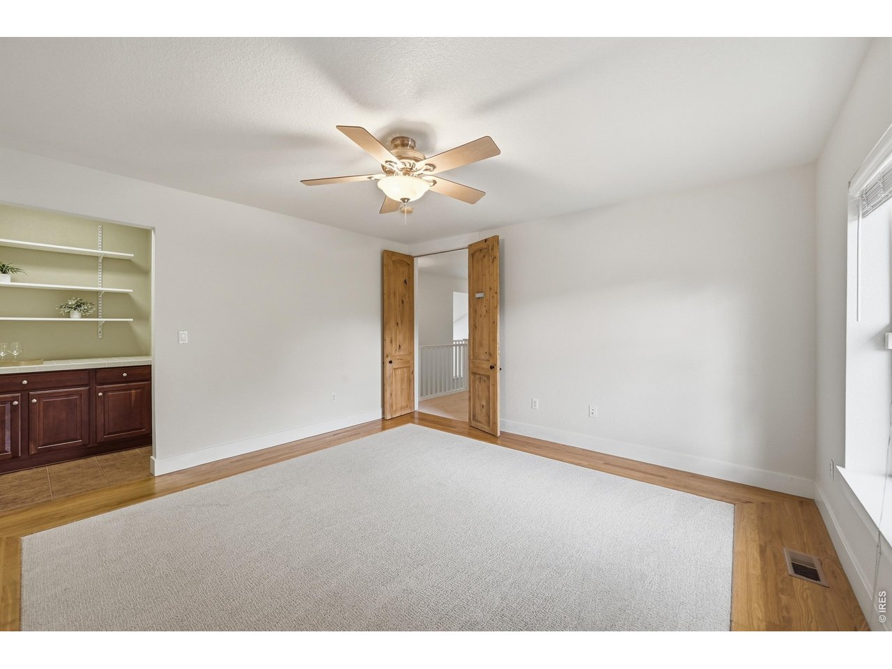 516 Indian Peaks Trl W