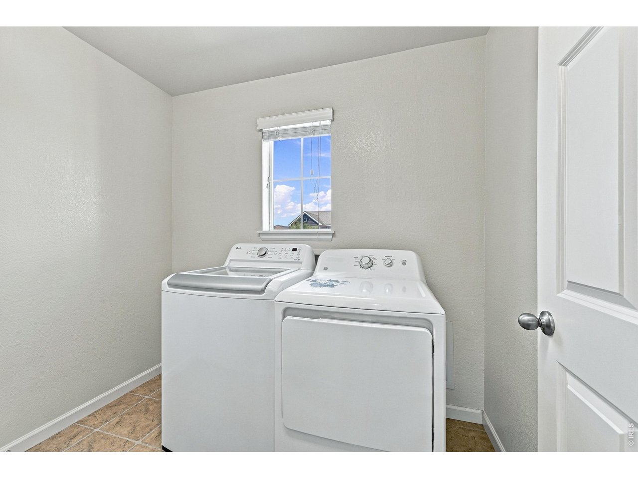 1657 Dorothy Cir