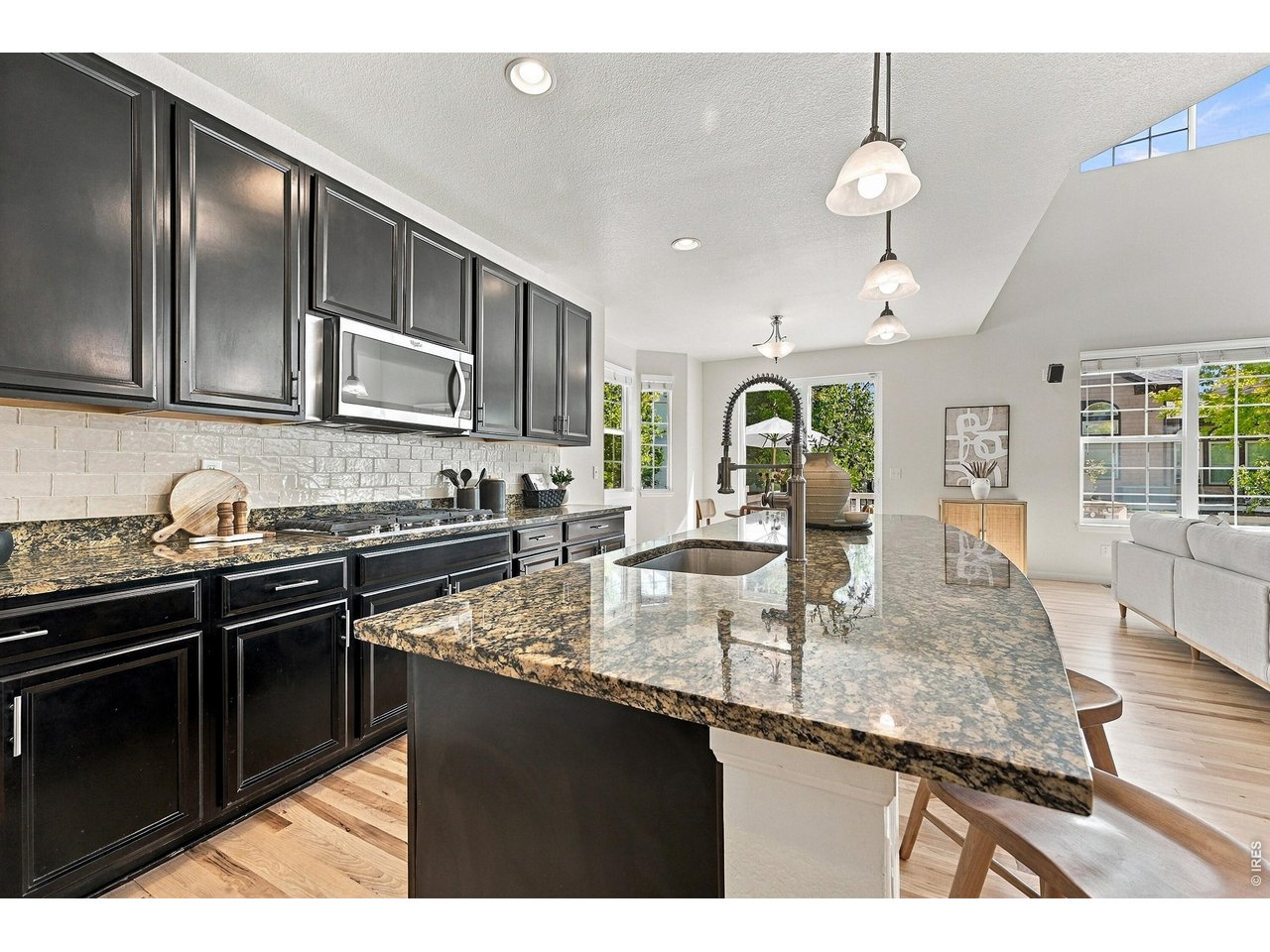 1657 Dorothy Cir